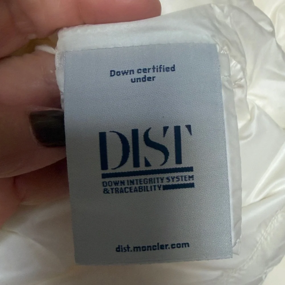 Moncler Women's Ivory Puffer Cardigan / Jacket - Picture 9 of 12